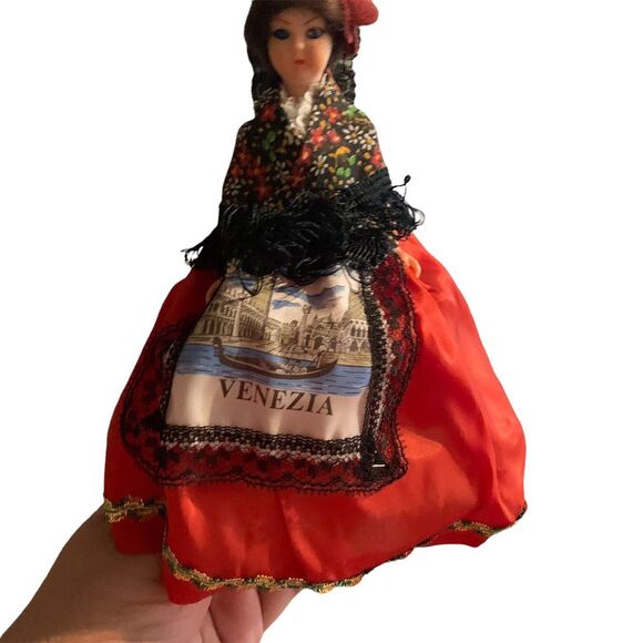 Set of 6 ethnic dolls. Measures 9 inches to 8 inches. - Picture 6 of 8